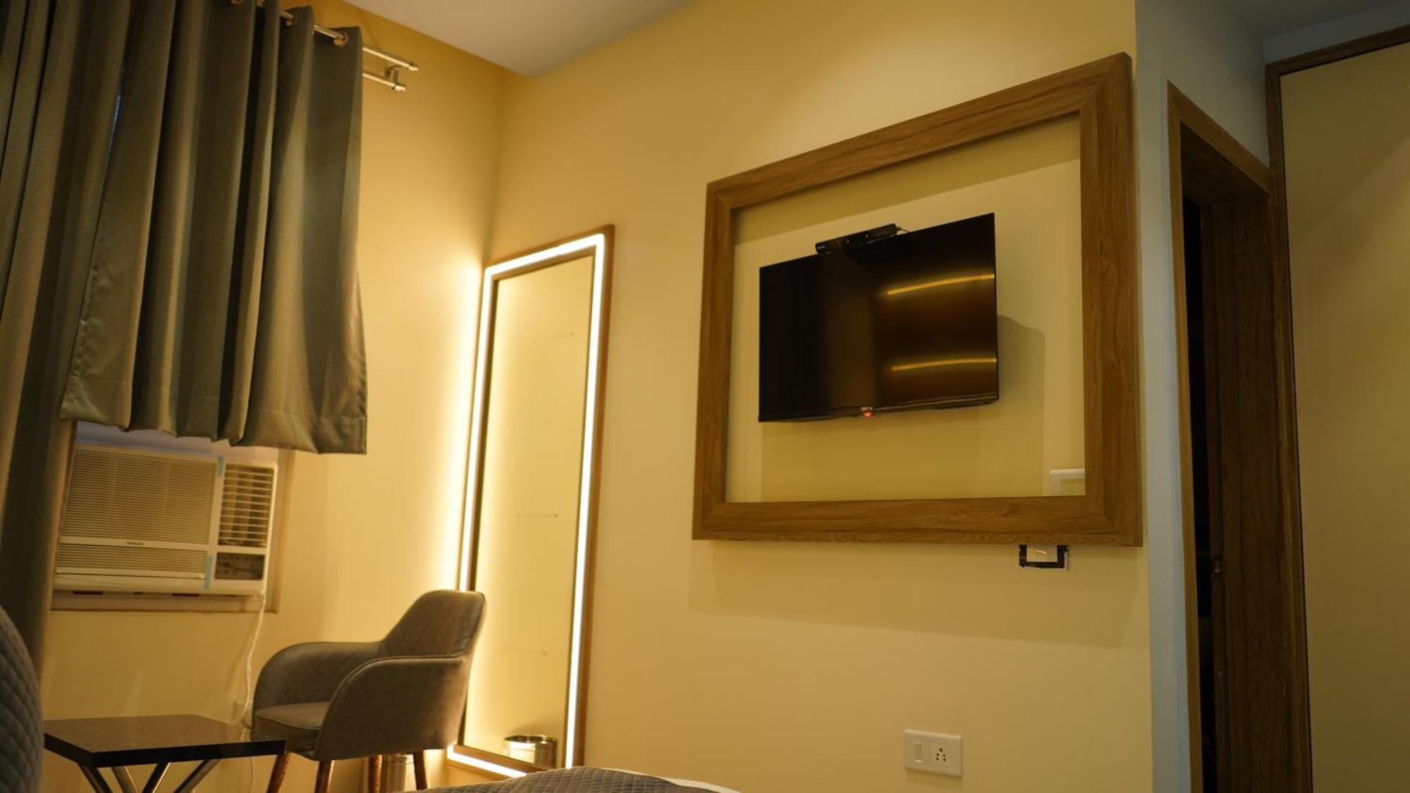 Hotel Silver Pearl Алигарх Экстерьер фото