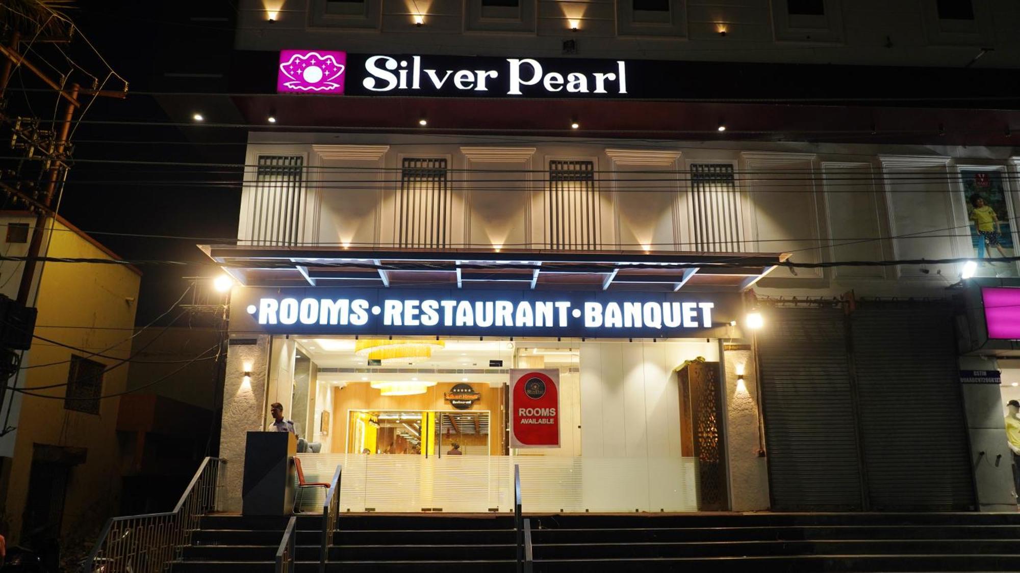 Hotel Silver Pearl Алигарх Экстерьер фото